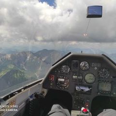 Flugwegposition um 10:20:20: Aufgenommen in der Nähe von Gemeinde Flachau, Österreich in 2425 Meter